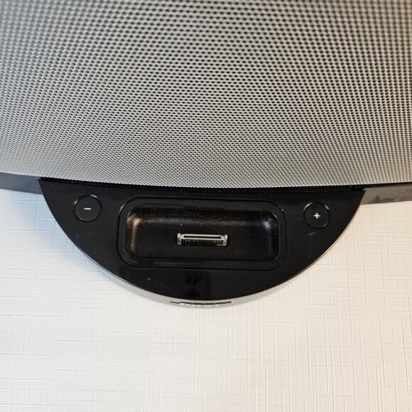 Bose SoundDock Series II 2 Speaker iPod Dock With Power Supply - Picture 3 of 6